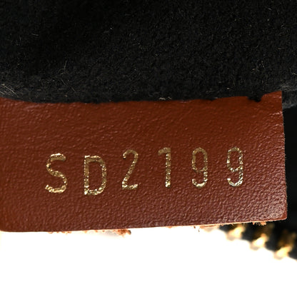 Louis Vuitton Monogram V Tote MM Black 7 of 11