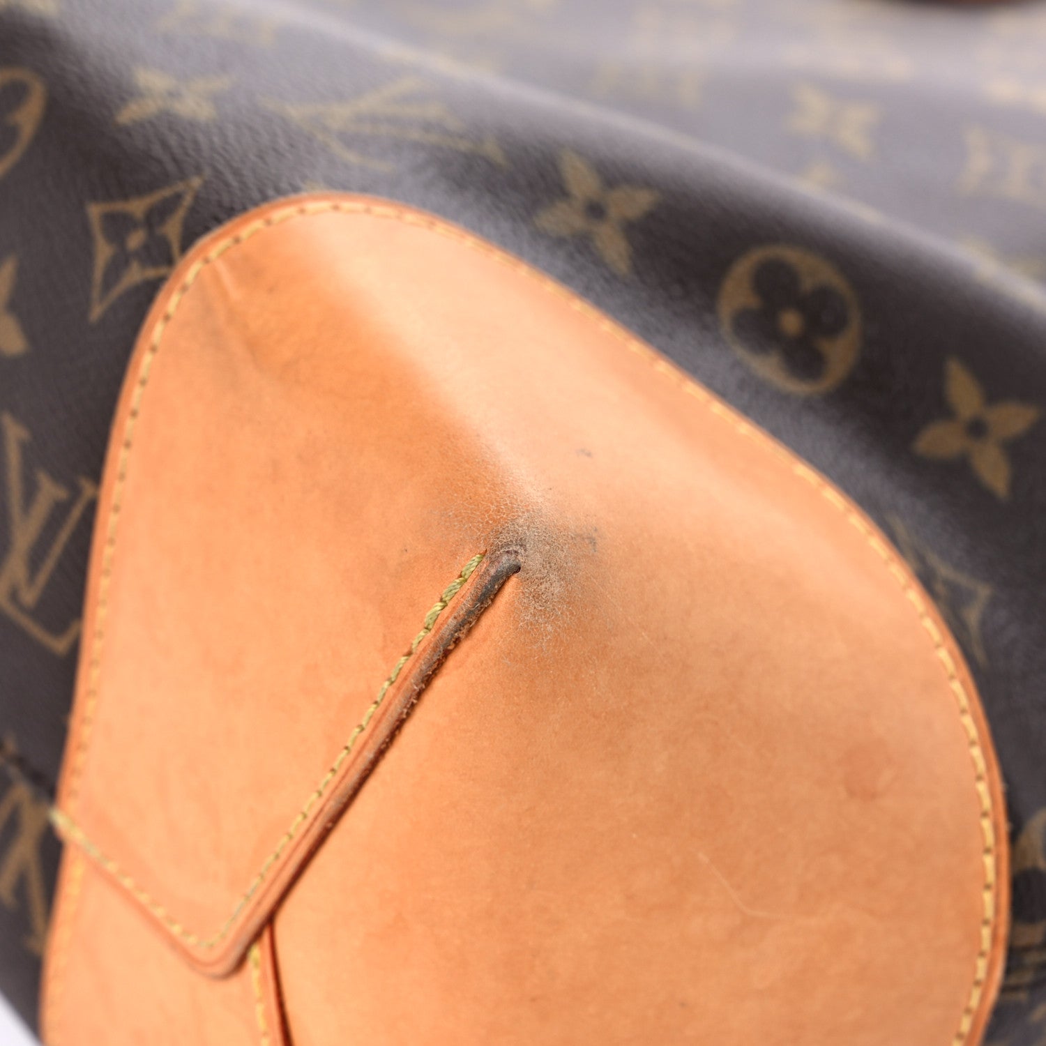 Louis Vuitton Monogram Berri MM 8 of 25