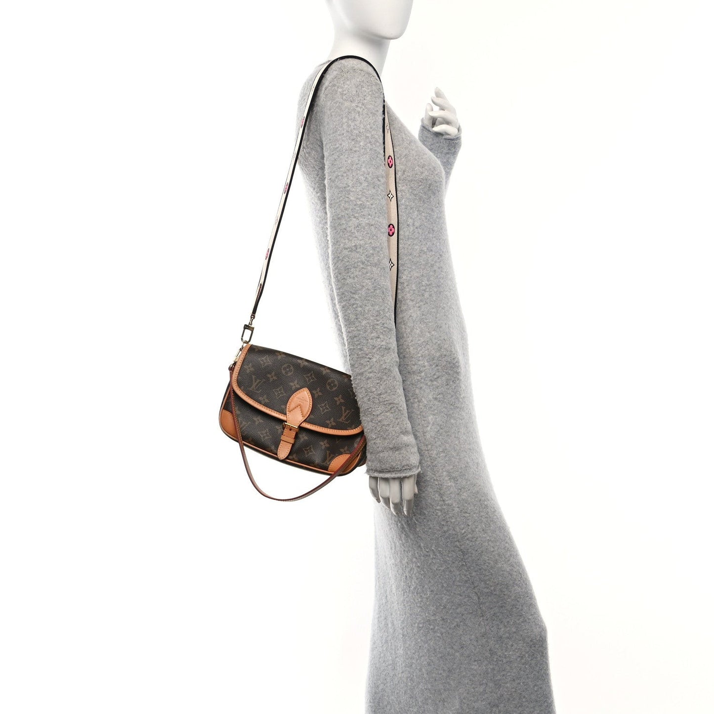 Monogram Diane Black