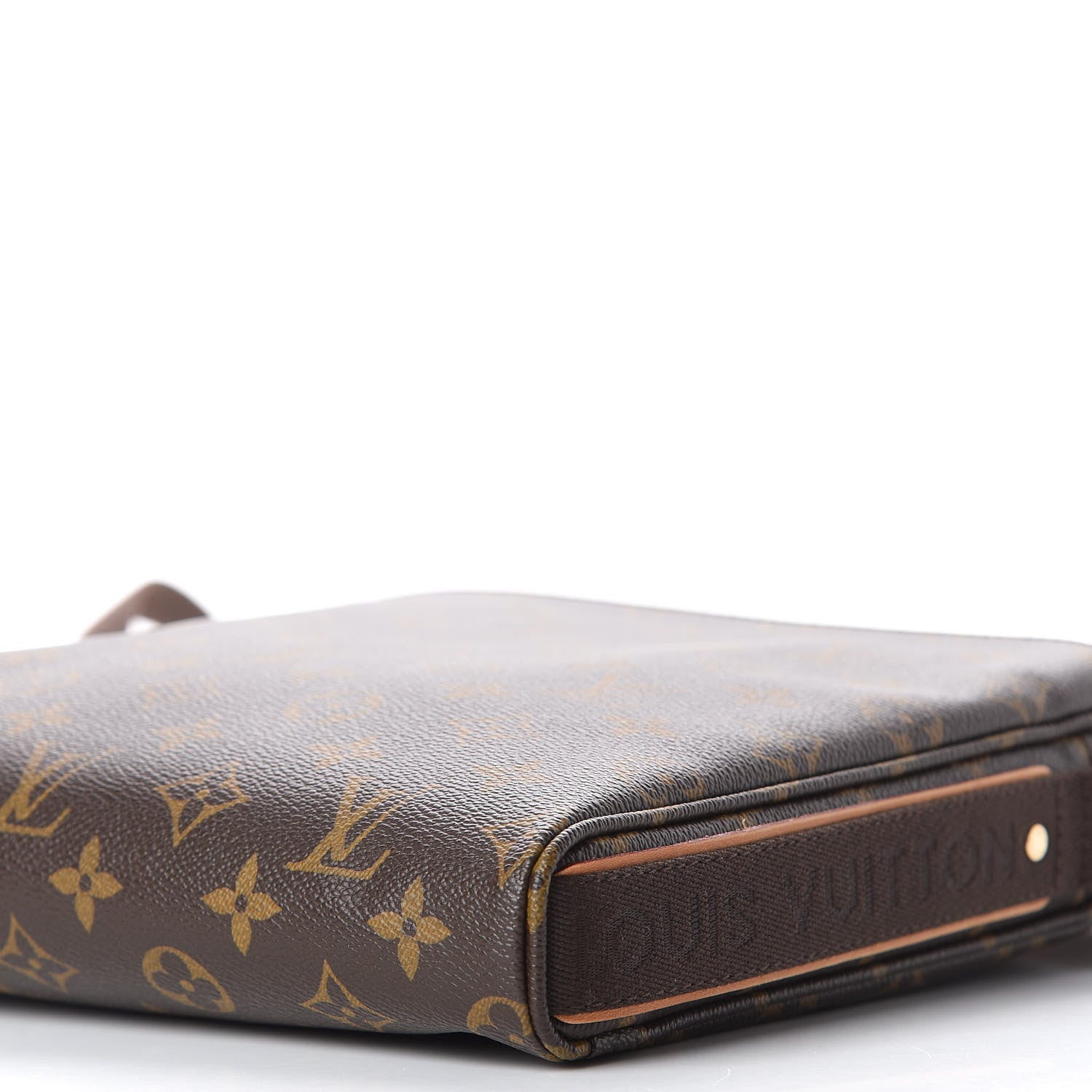 Louis Vuitton Monogram Trotteur Beaubourg 7 of 10