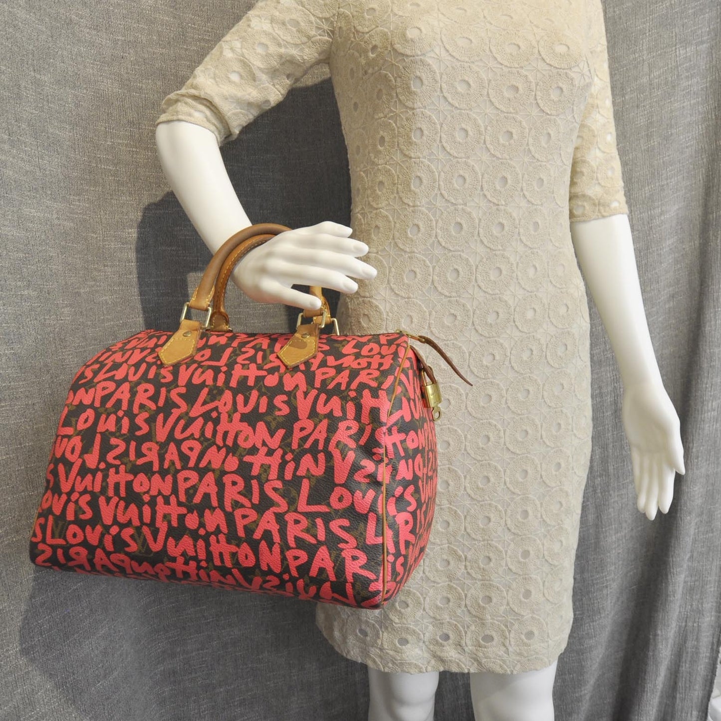 Monogram Graffiti Speedy 30 Fuchsia