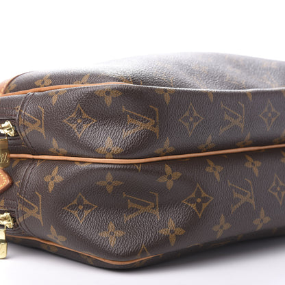 Louis Vuitton Monogram Reporter PM 8 of 13