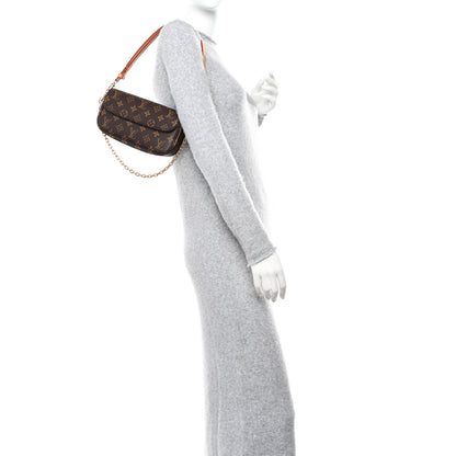 Louis Vuitton Monogram Ivy Wallet On Chain 2 of 9