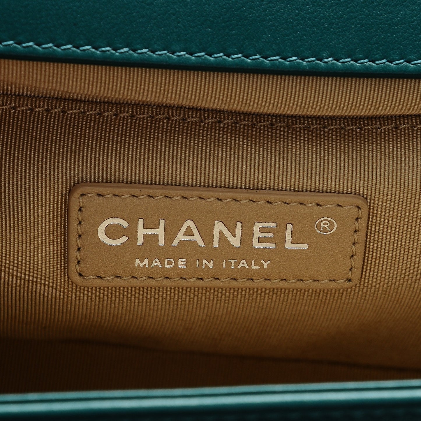 Calfskin Chevron Quilted Medium Boy Flap Green