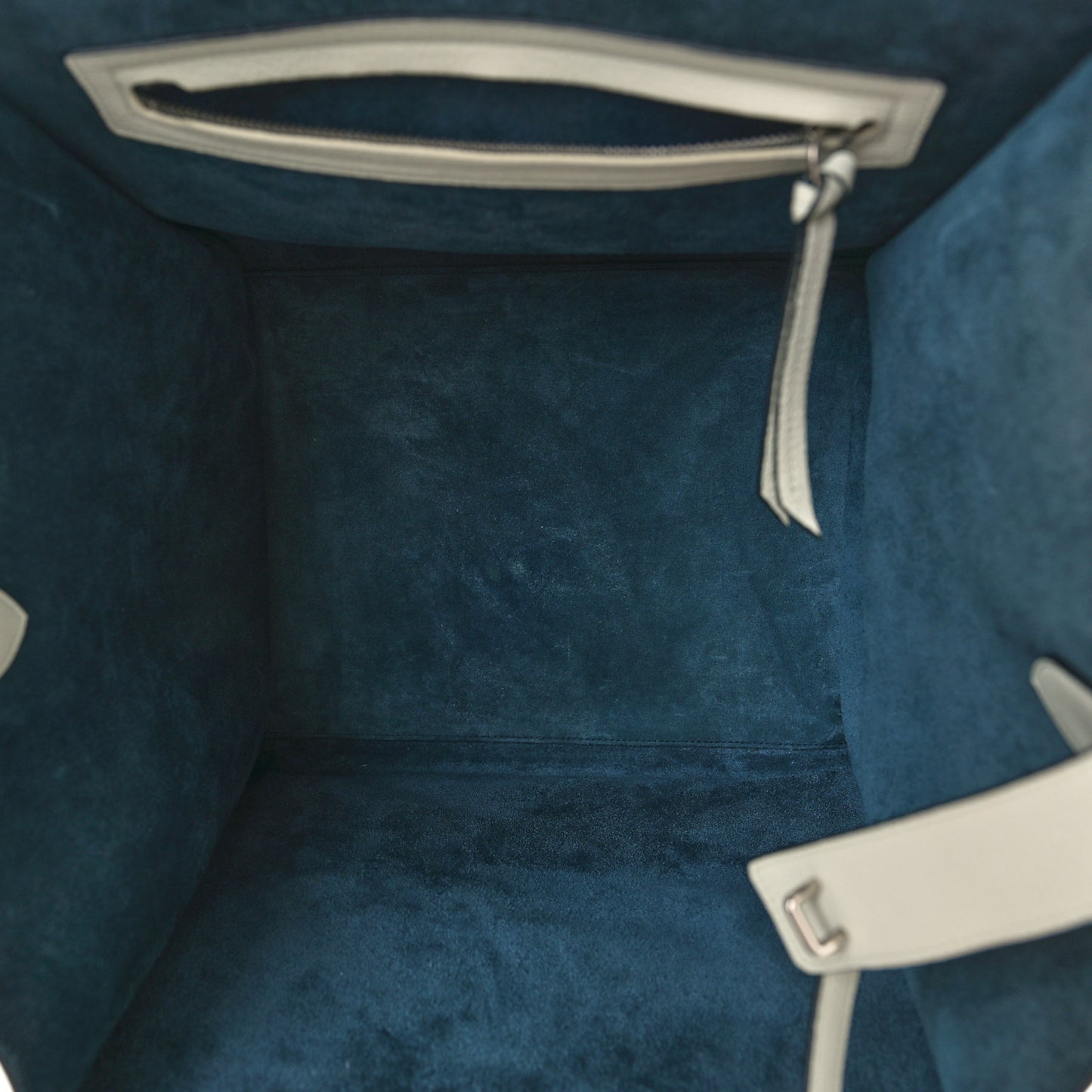 Baby Grained Calfskin Medium Phantom Luggage Jade