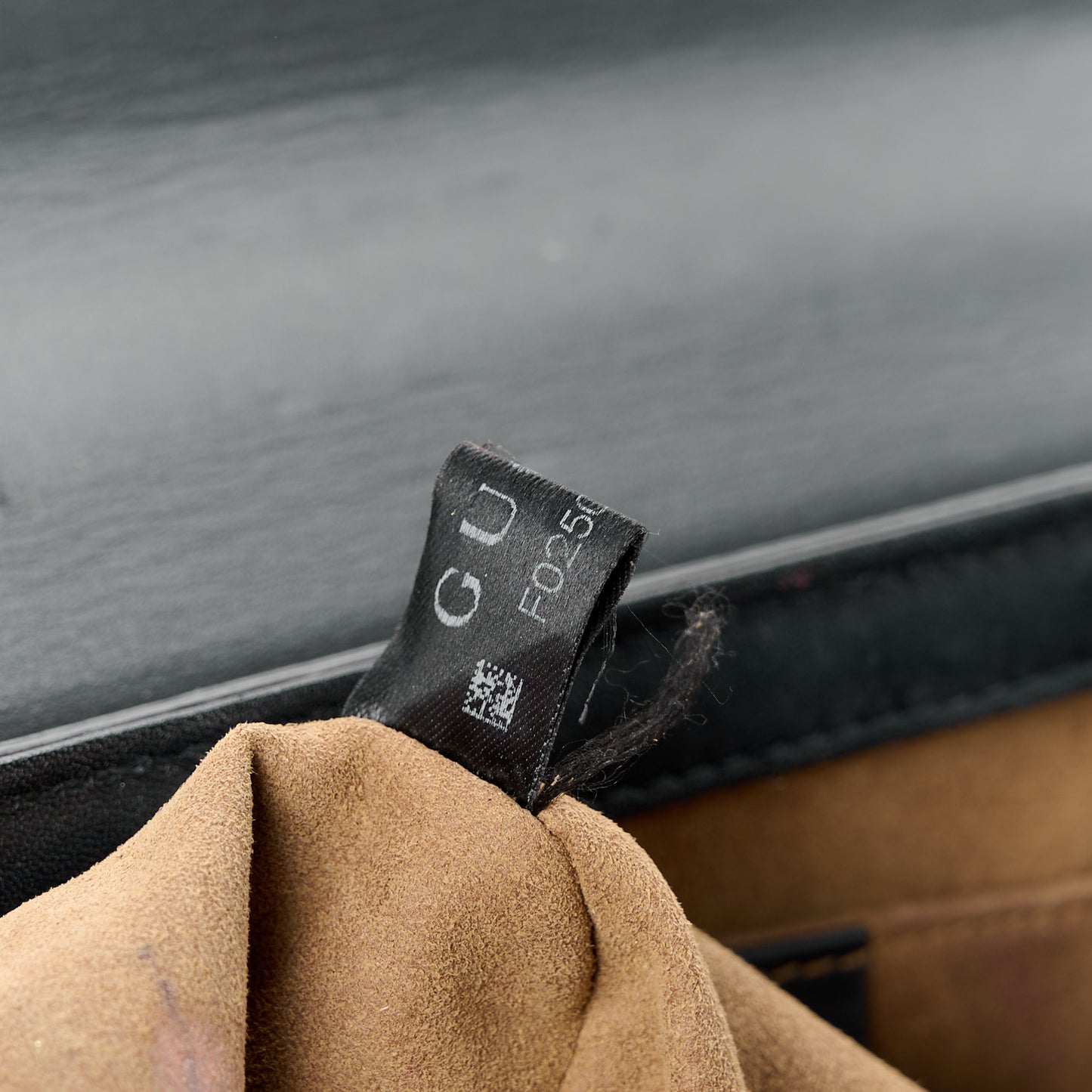 GG Supreme Monogram Calfskin Small Padlock Shoulder Bag Beige Black Cuir