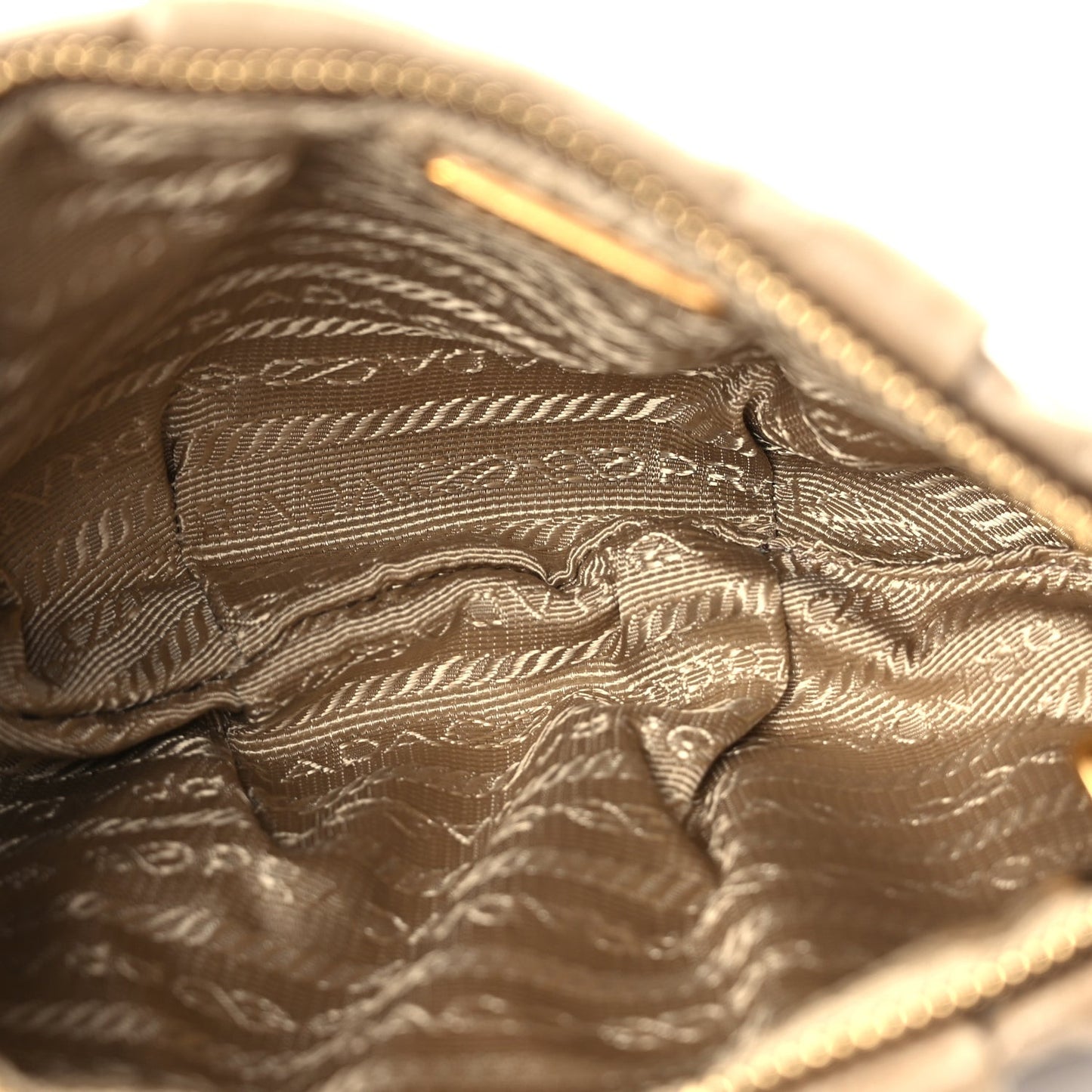 Vitello Shine Mordore Wristlet Clutch Giunco