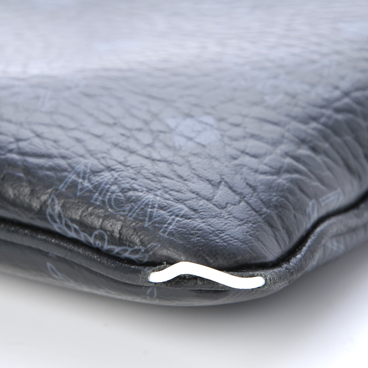 MCM Visetos Large Liz Reversible Shopper Tote Black 19 of 33