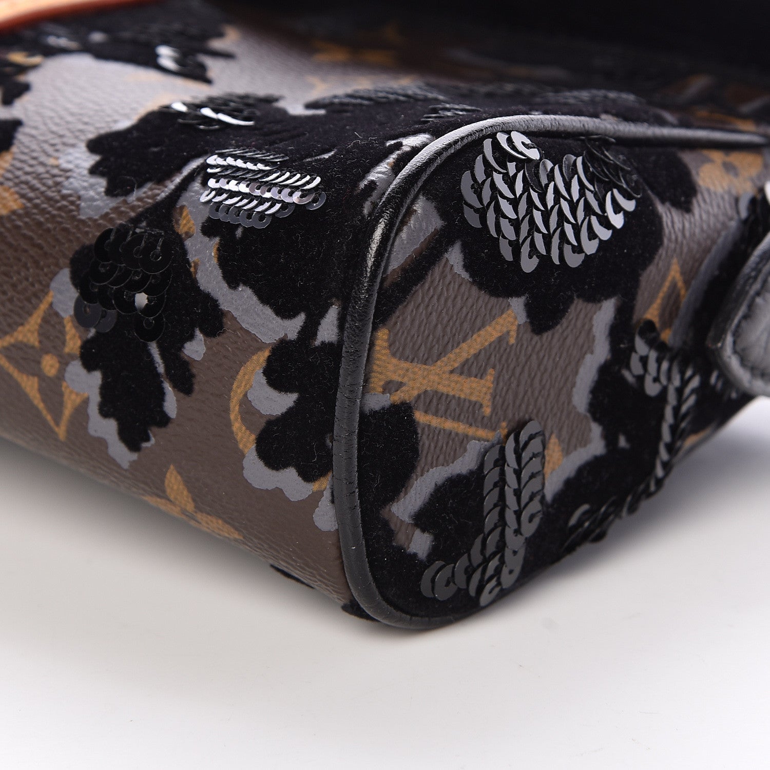 Louis Vuitton Monogram Fleur De Jais Sequins Manege 8 of 8