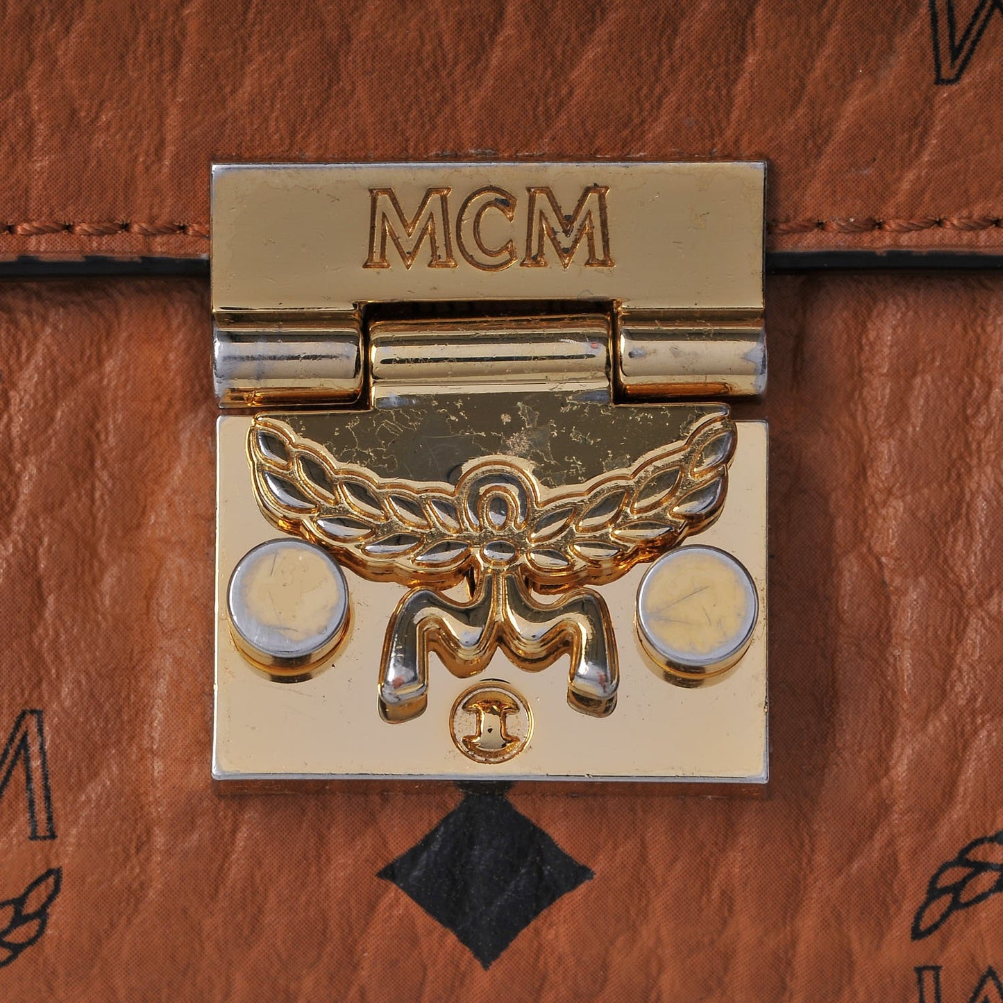 Visetos Small Millie Crossbody Bag Cognac