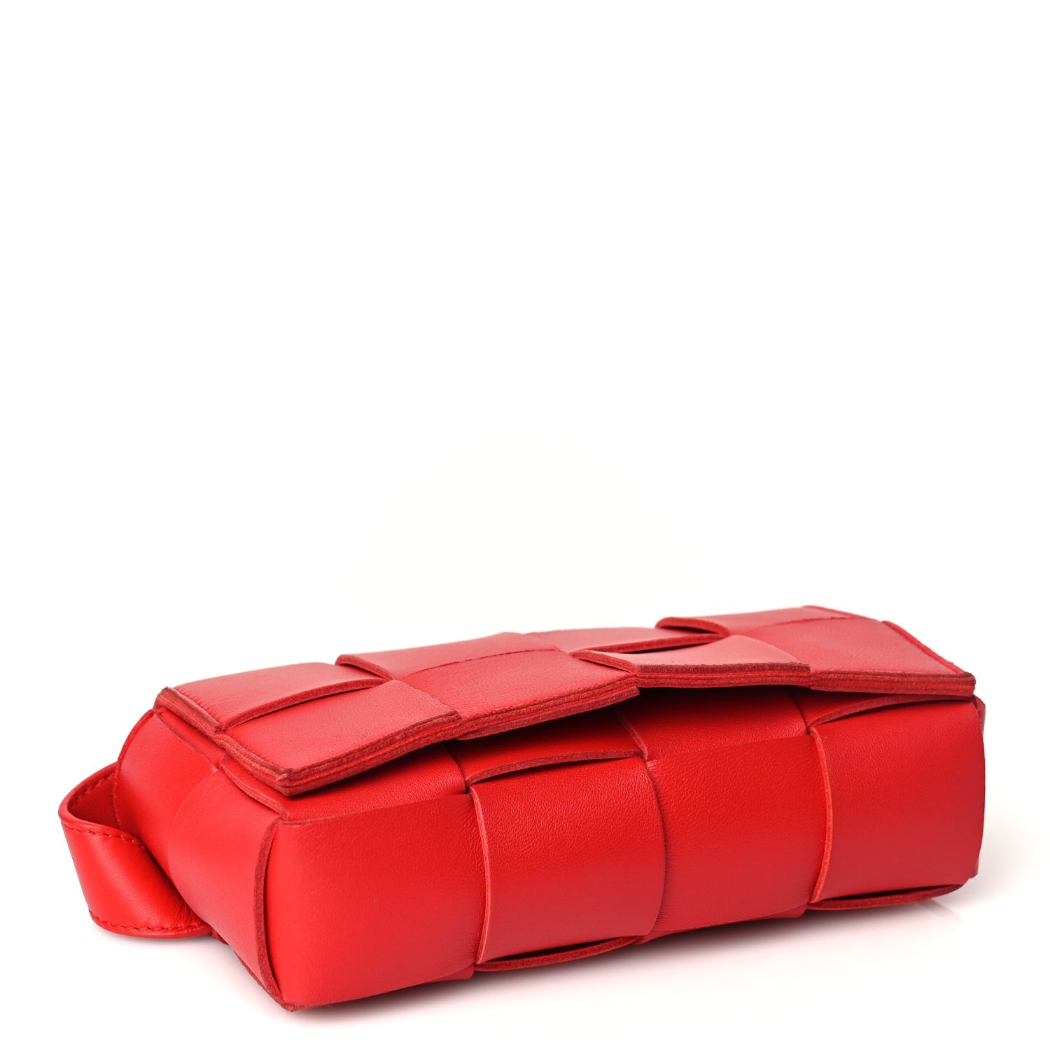 Bottega Veneta Nappa Maxi Intreccio The Belt Cassette Bag Chilli 3 of 8