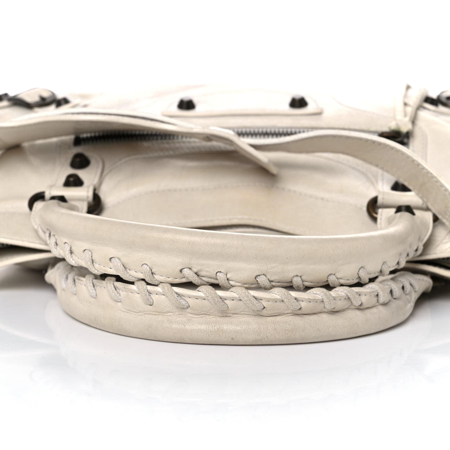 Chevre Classic Hardware First White