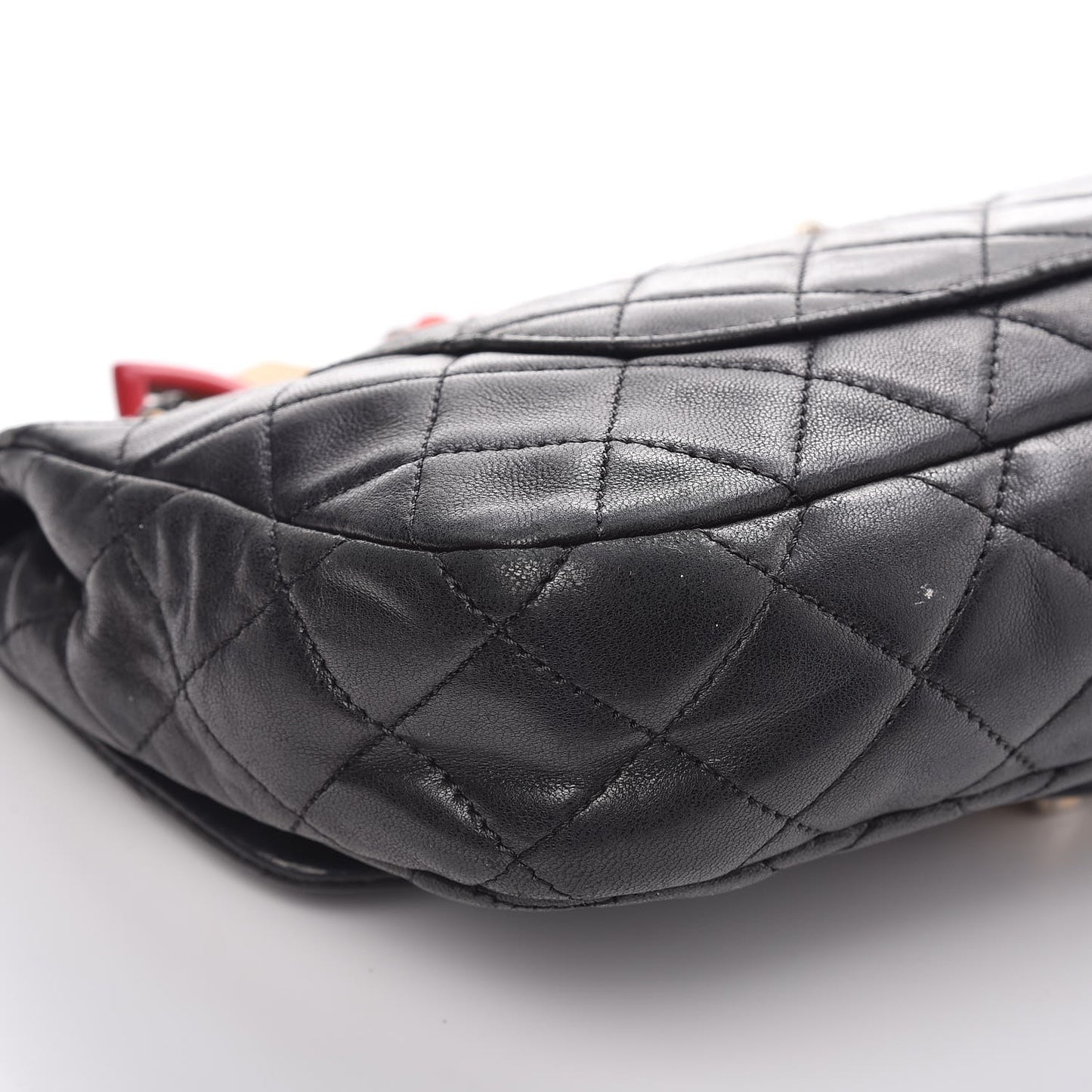 Lambskin Quilted Medium Cruise Charm Single Flap Black