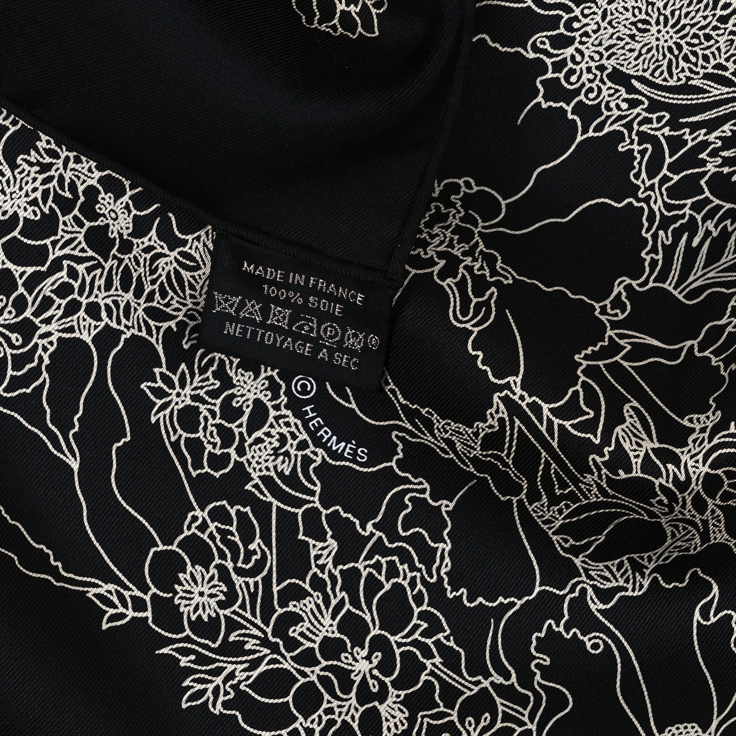 Silk Robe Legere Scarf 90 Black White