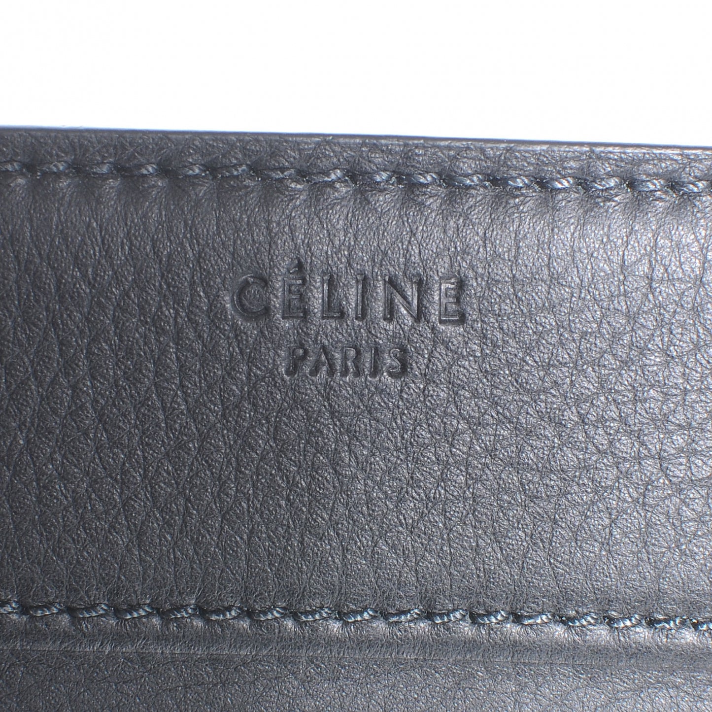 Smooth Calfskin Medium Phantom Luggage Black