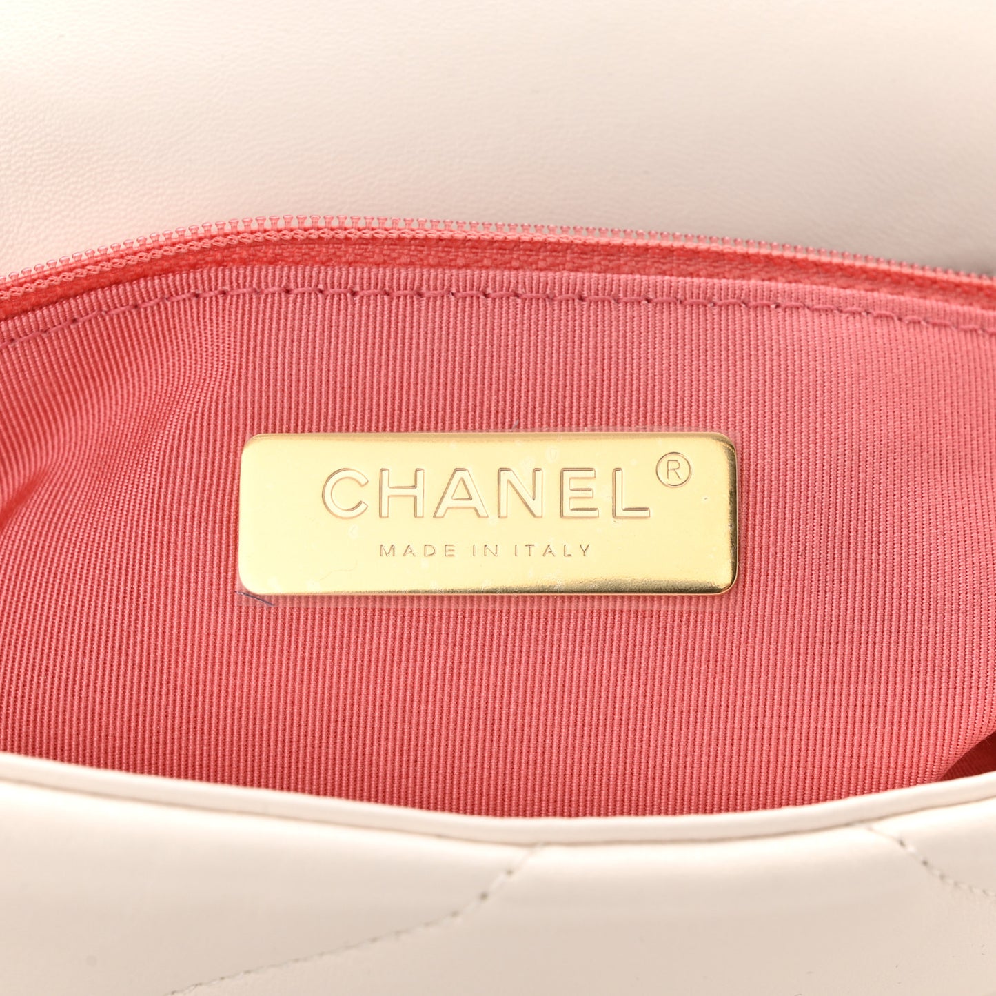 Goatskin Quilted Medium Chanel 19 Flap White