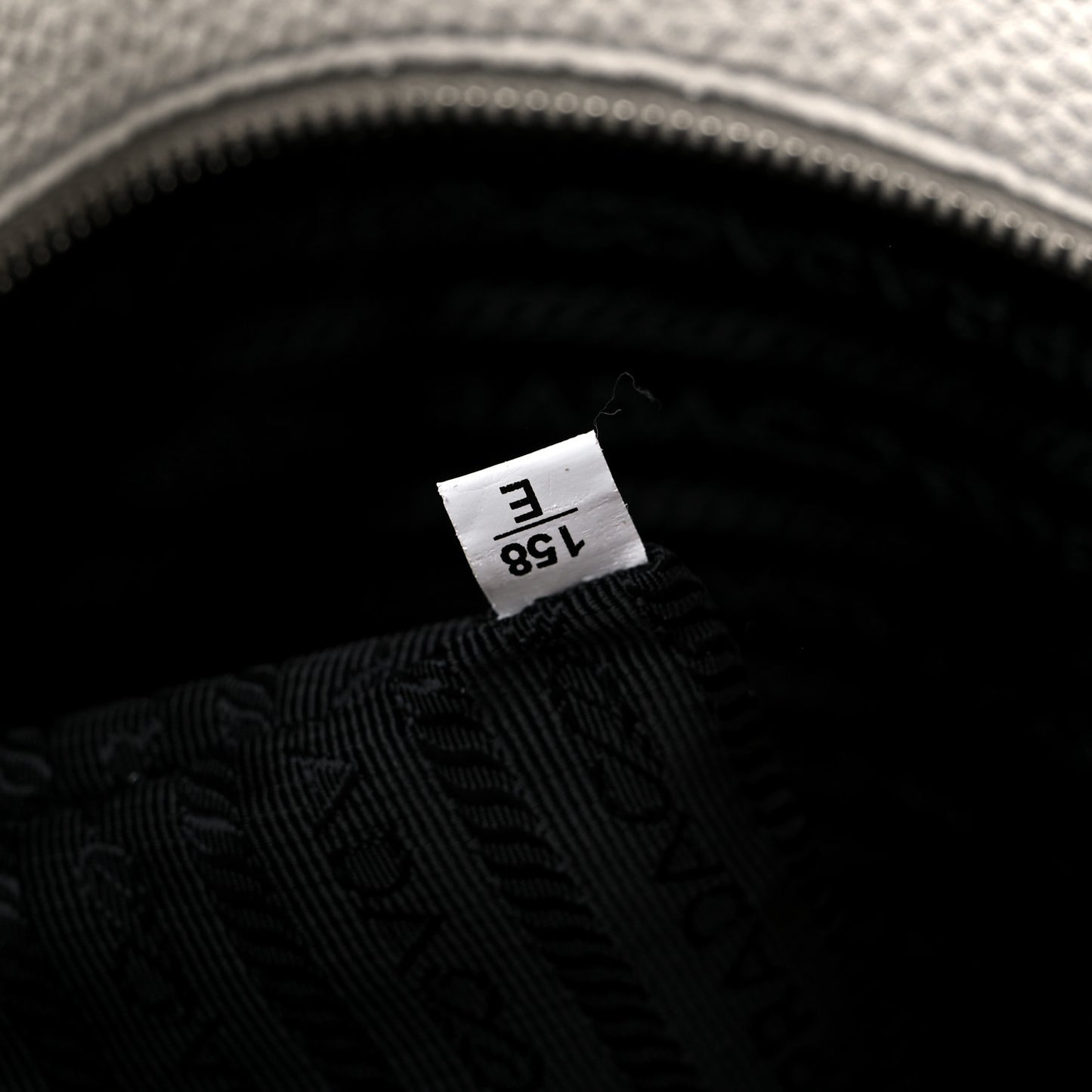 Vitello Phenix Satchel White