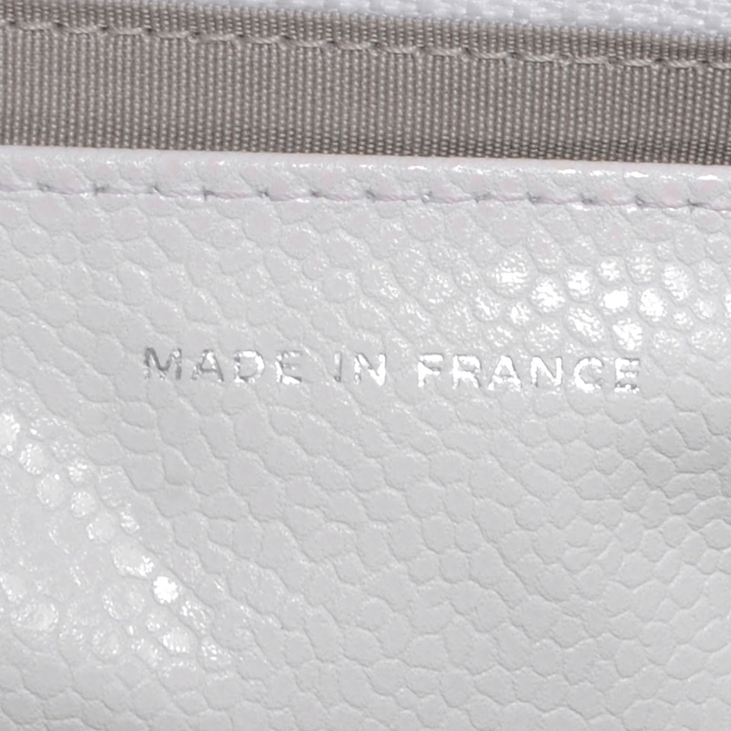 Caviar Half Moon Wallet On Chain WOC White