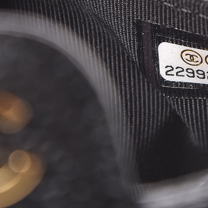 Chanel Caviar Quilted Flap Card Holder Black 8 of 9