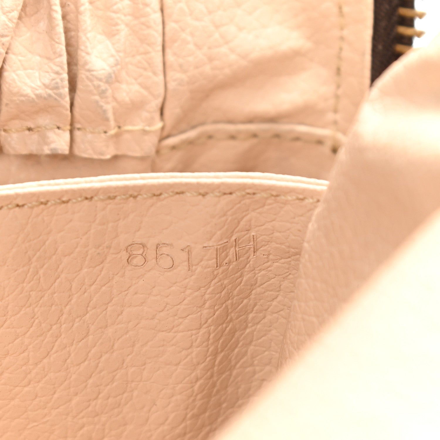 Louis Vuitton Monogram Trousse Toilette 28 7 of 9