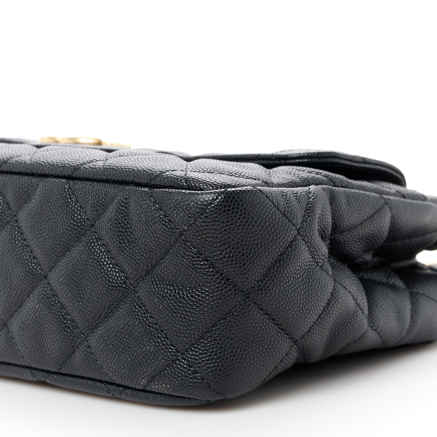 Caviar Quilted Wavy CC Hobo Black