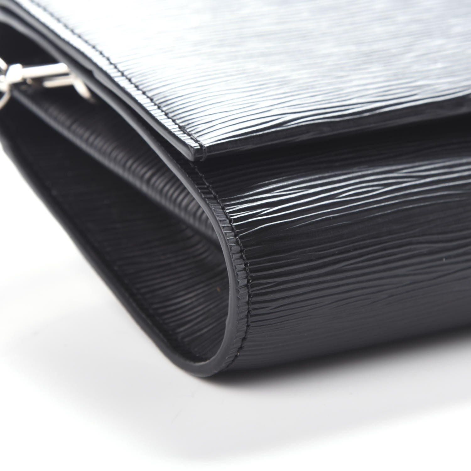 Louis Vuitton Epi Clery Black 7 of 8