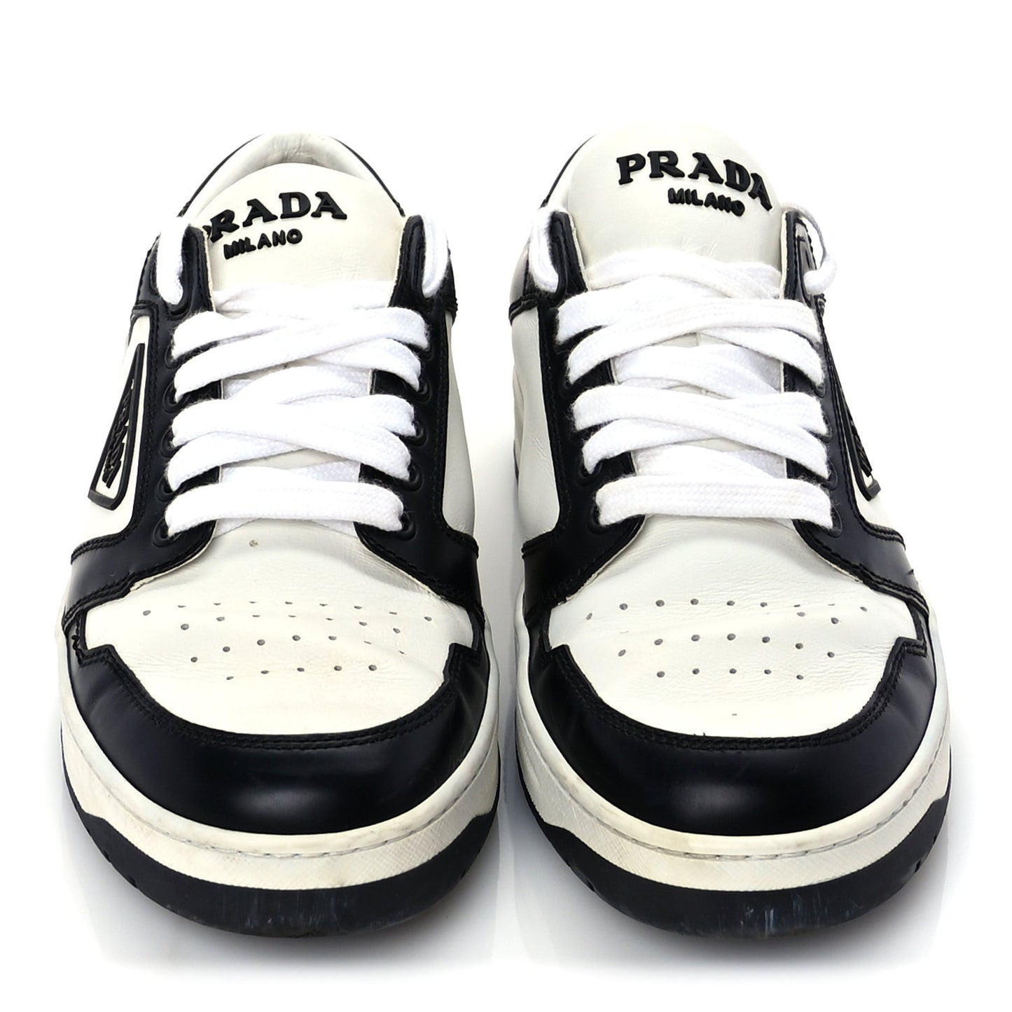 Vitello Sport Spazzolato Rois Triangle Logo Womens Downtown Low Top 30mm Sneakers 38 White Black