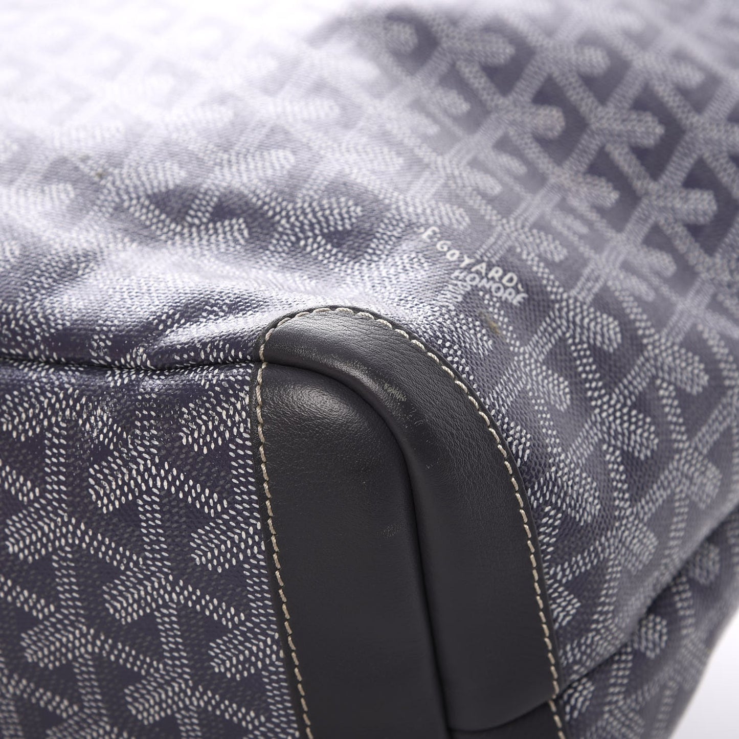 Goyardine Artois MM Grey