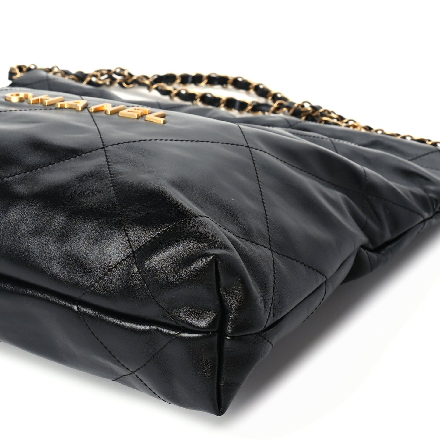 Shiny Calfskin Quilted 22 Black