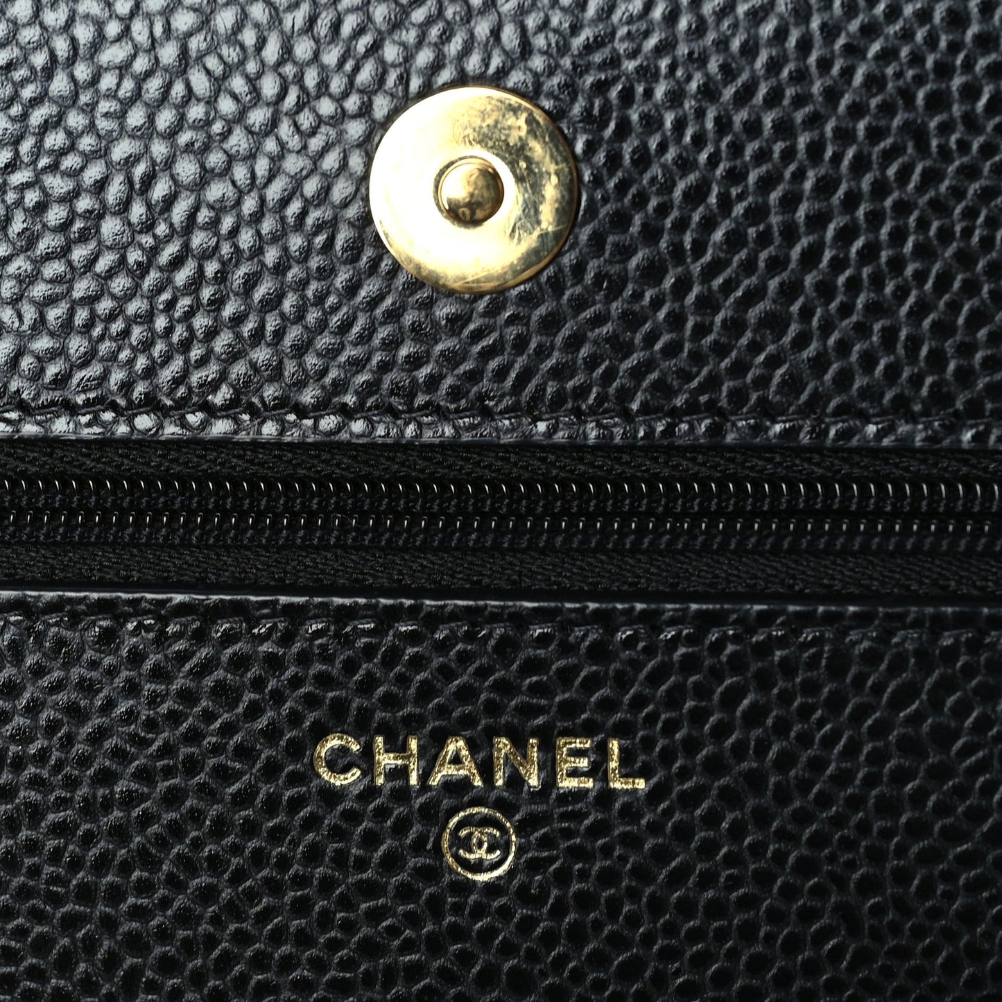 Caviar Quilted Wallet On Chain WOC  Black