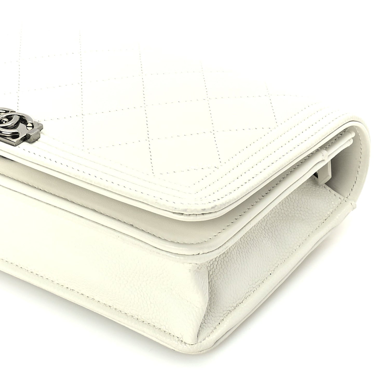 Caviar Quilted Boy Wallet On Chain WOC White
