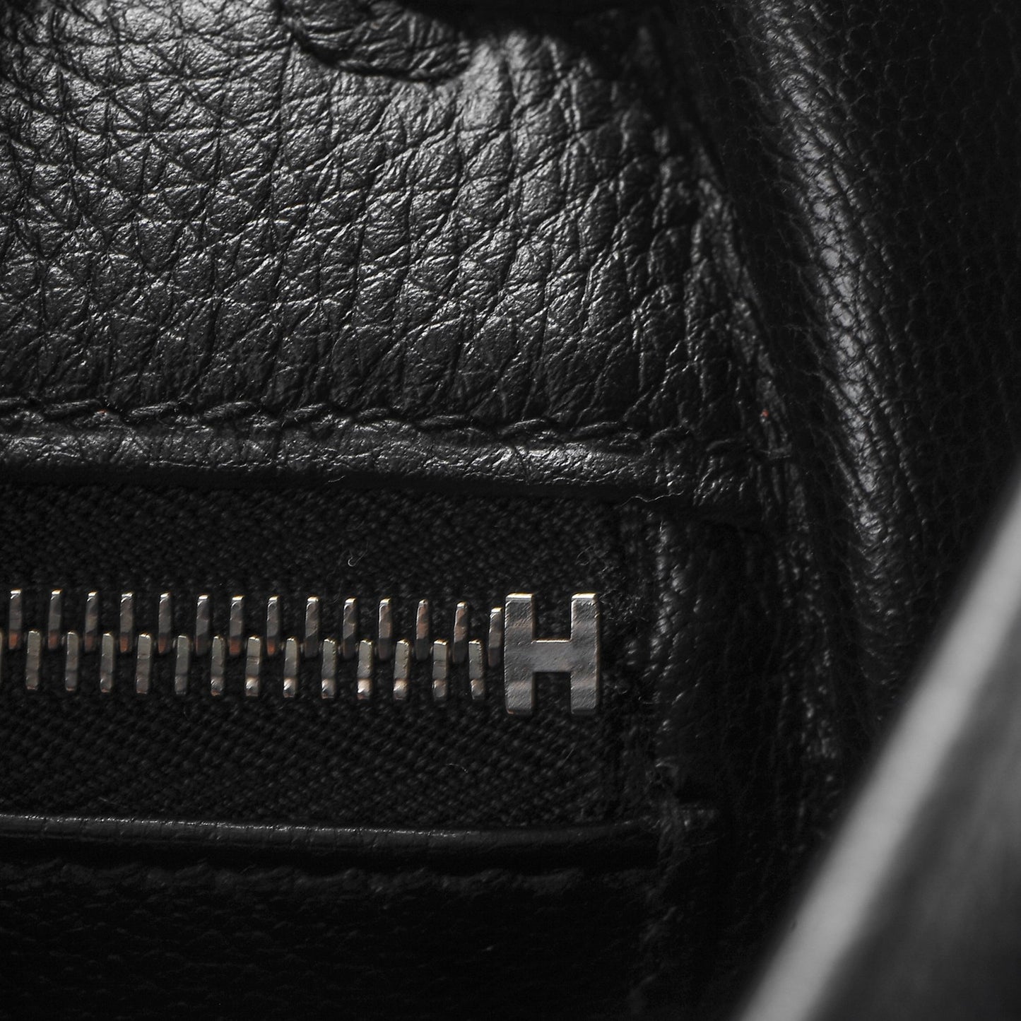 Togo Kelly Retourne 28 Black