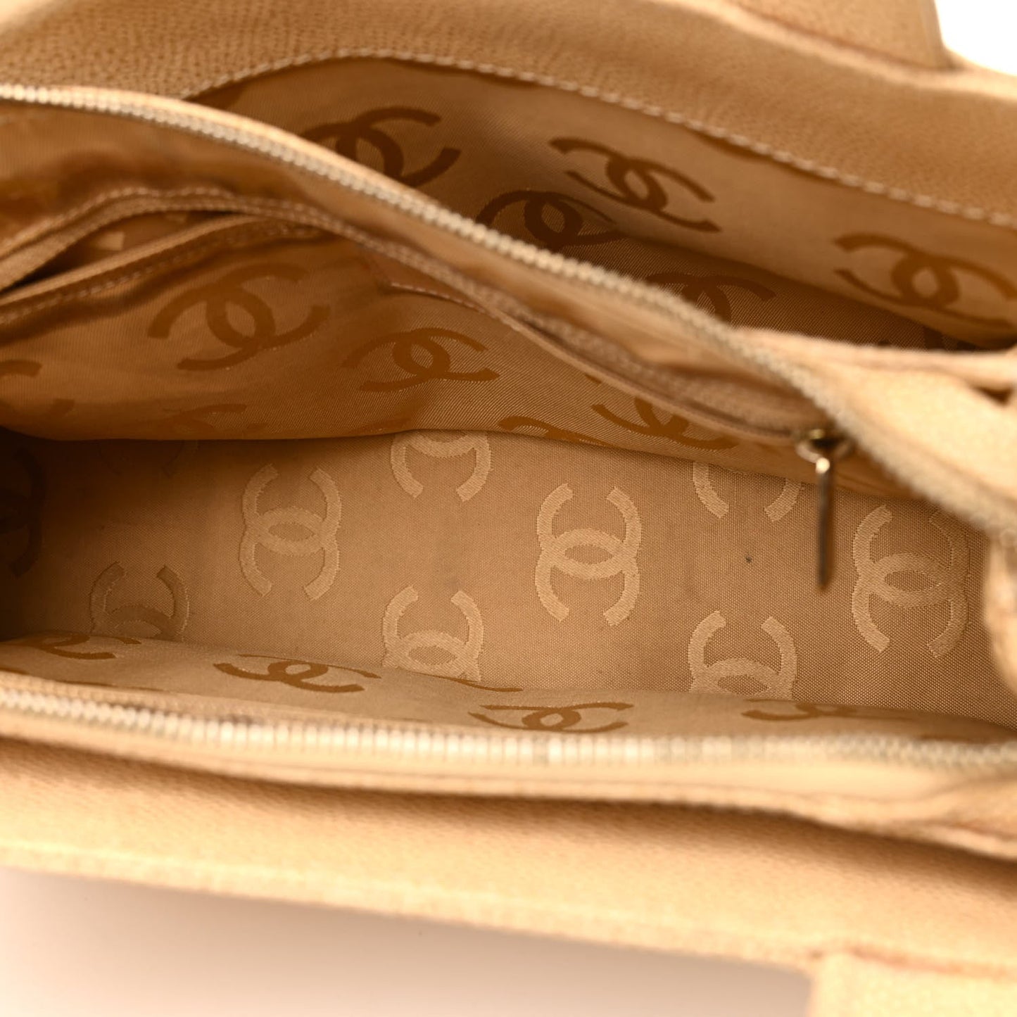 Caviar CC Shoulder Bag Beige