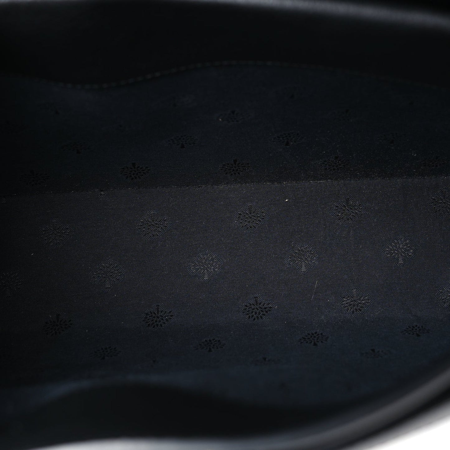 Silky Calfskin Islington Black