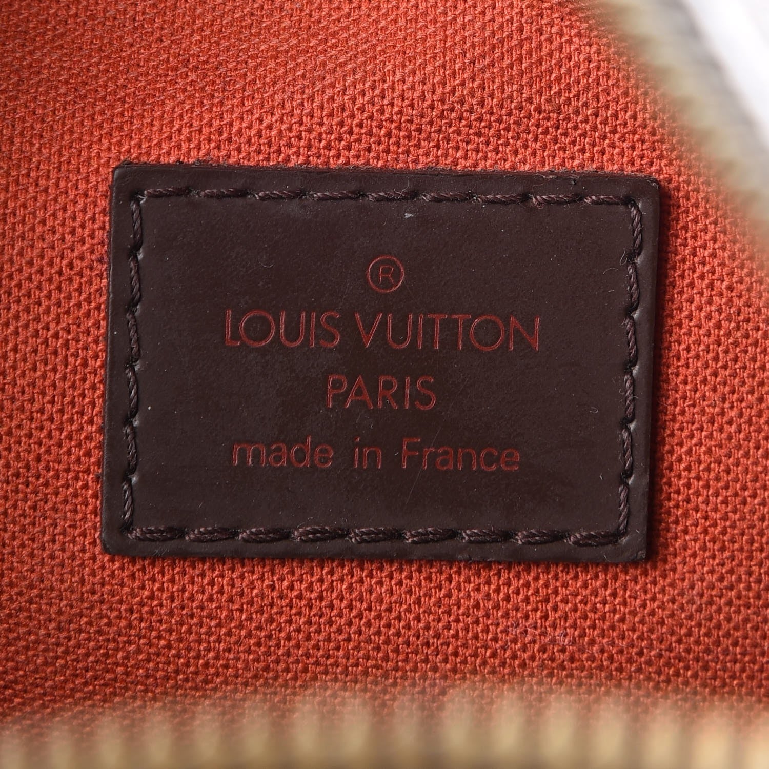 Louis Vuitton Damier Ebene Illovo MM 6 of 20