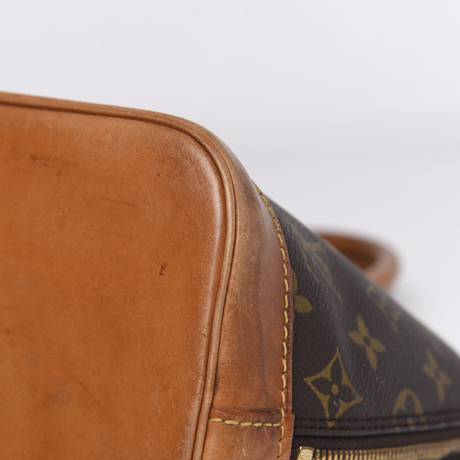 Louis Vuitton Monogram Alma PM 9 of 17