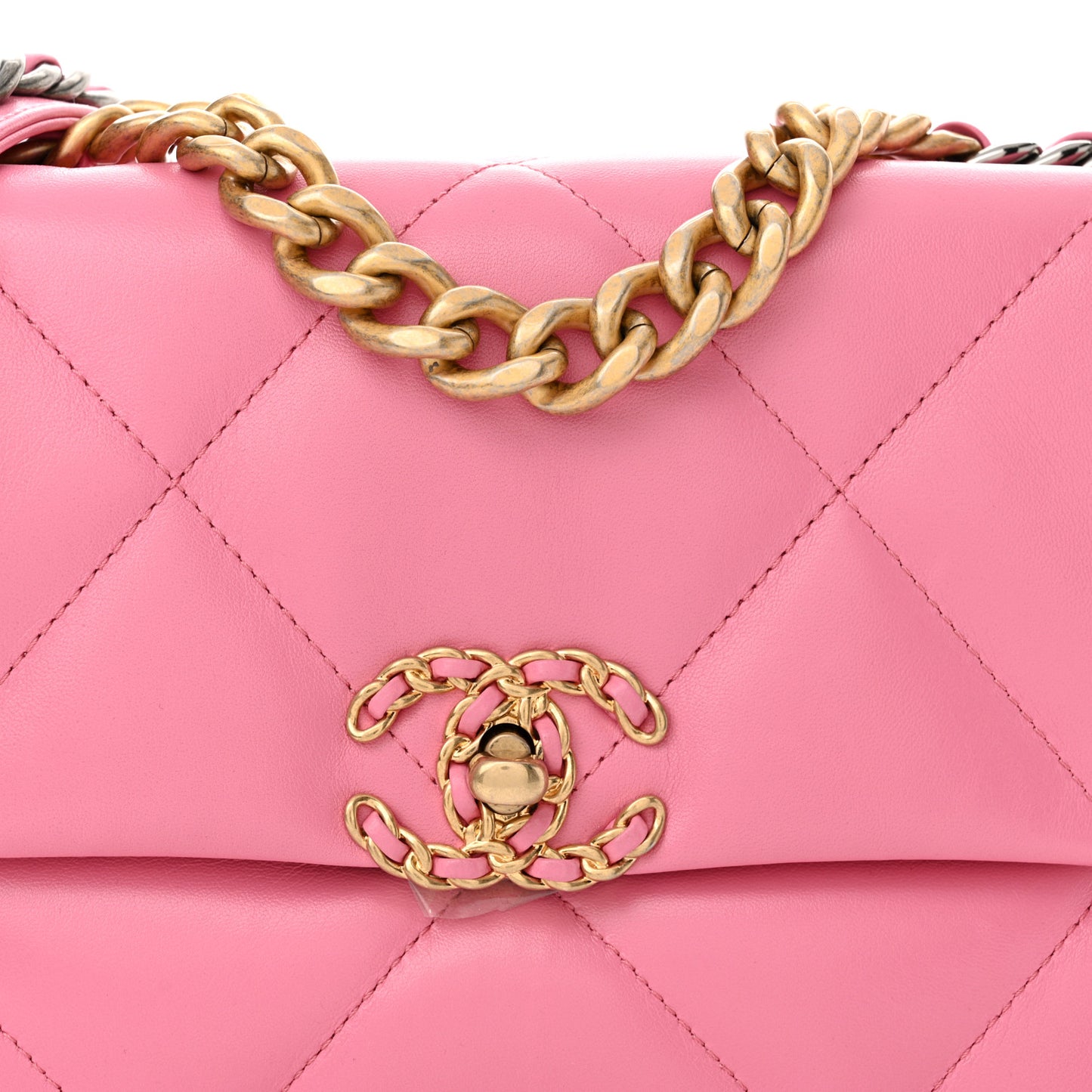 Lambskin Quilted Medium Chanel 19 Flap Pink