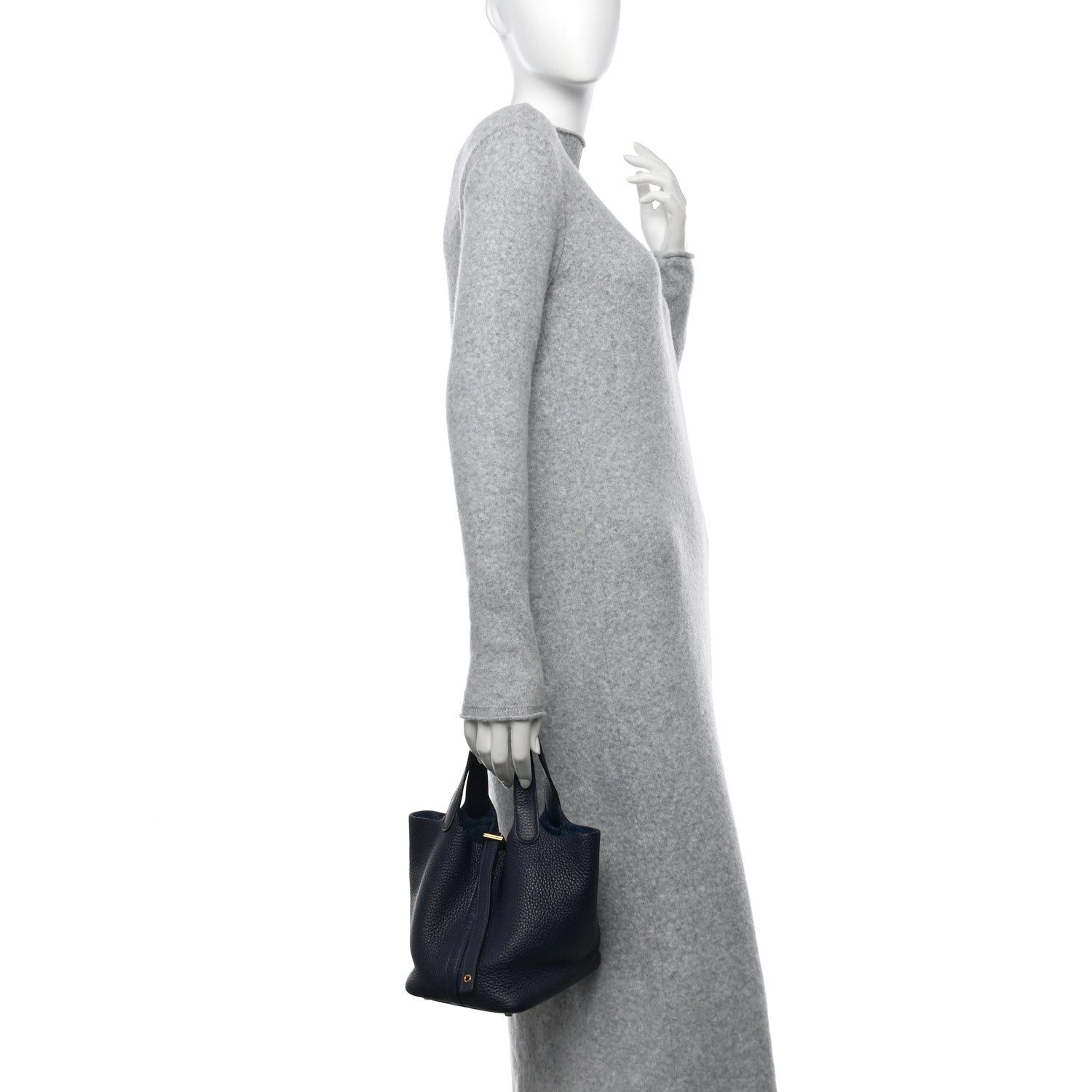 Hermes Taurillon Clemence Picotin Lock 18 PM Bleu Nuit 2 of 13