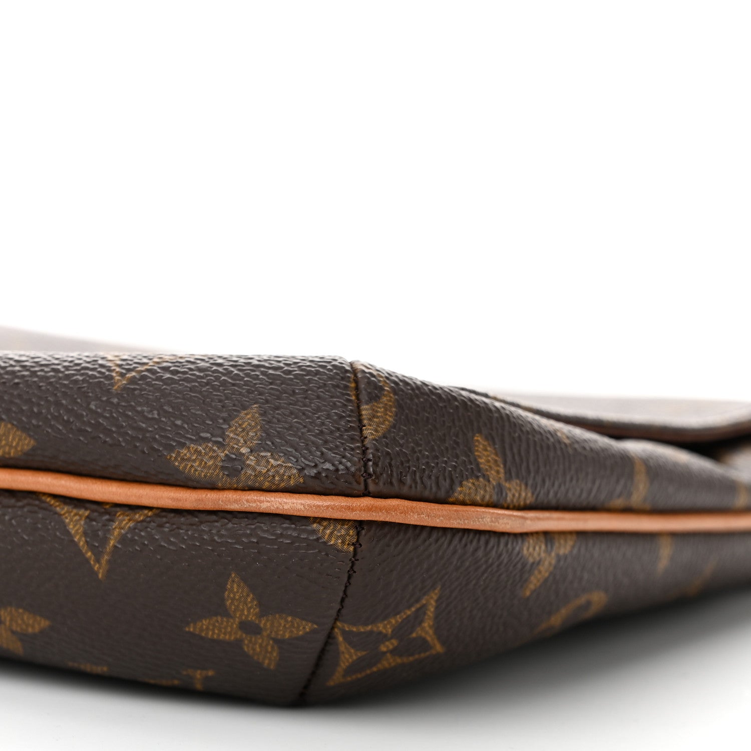 Louis Vuitton Monogram Musette Tango 9 of 9