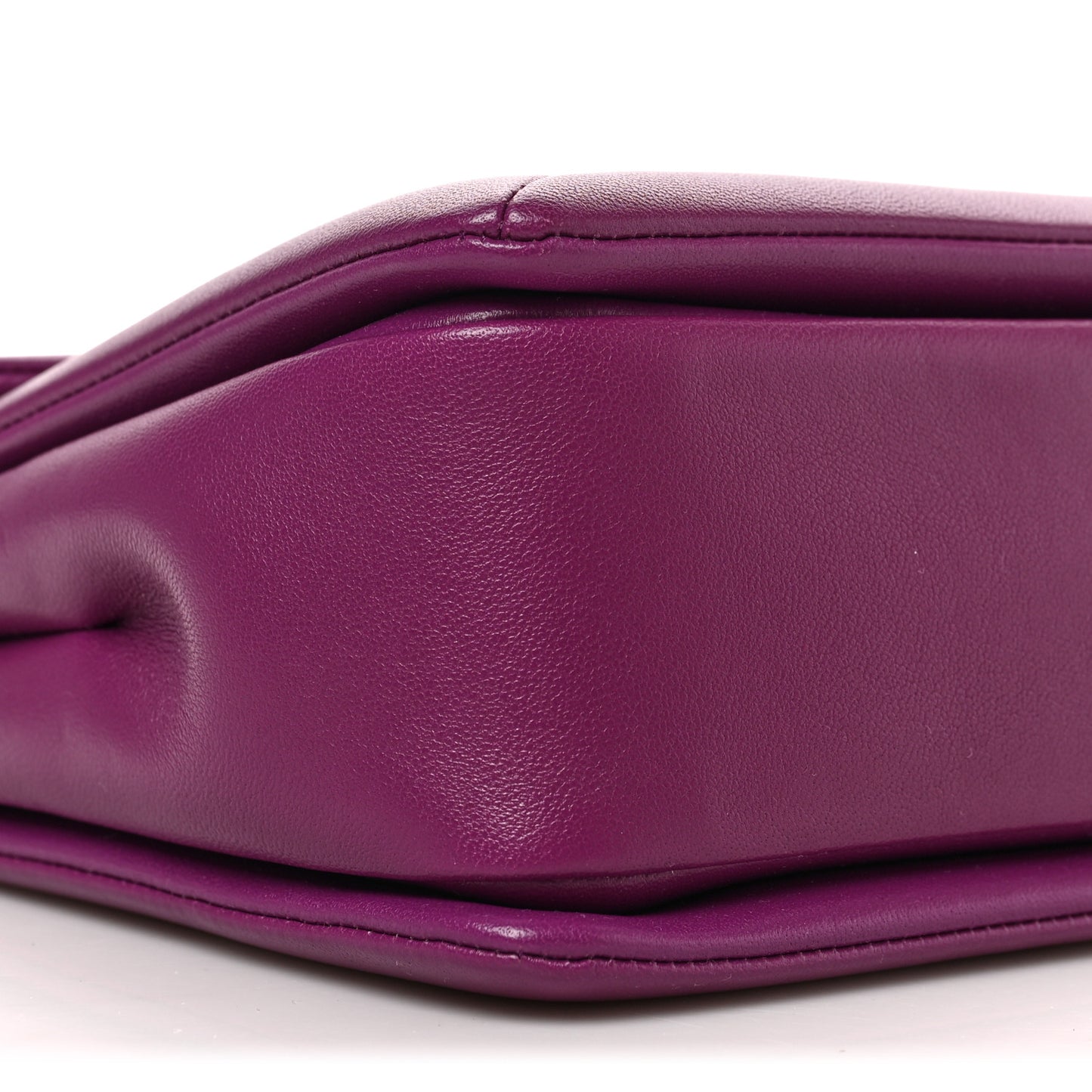 Nappa One Stud Chain Clutch Prune