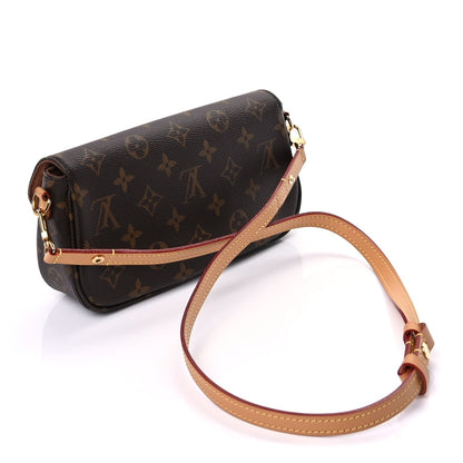 Louis Vuitton Monogram Ivy Wallet On Chain 2 of 8