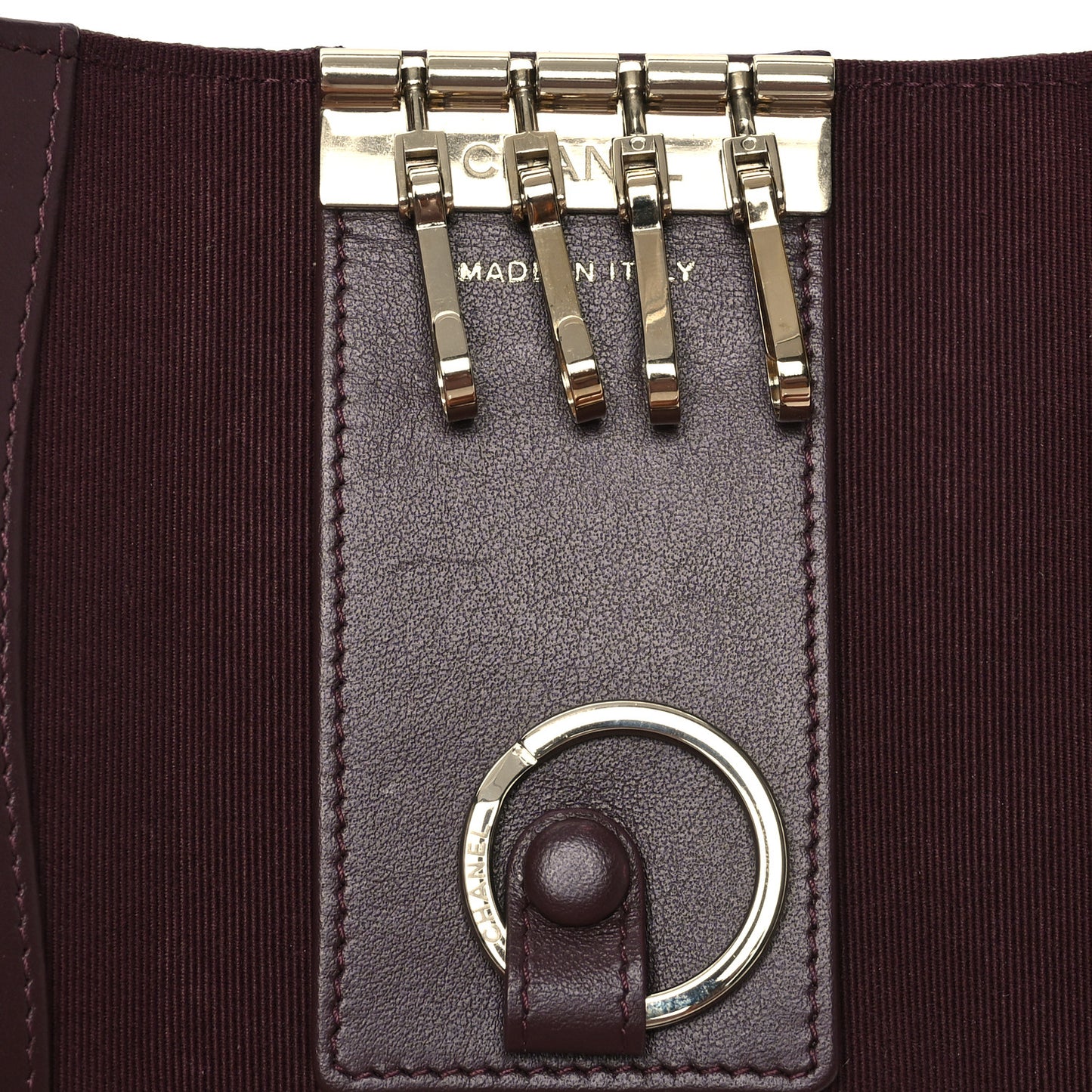 Caviar Quilted Classic 4 Key Holder Wallet Black