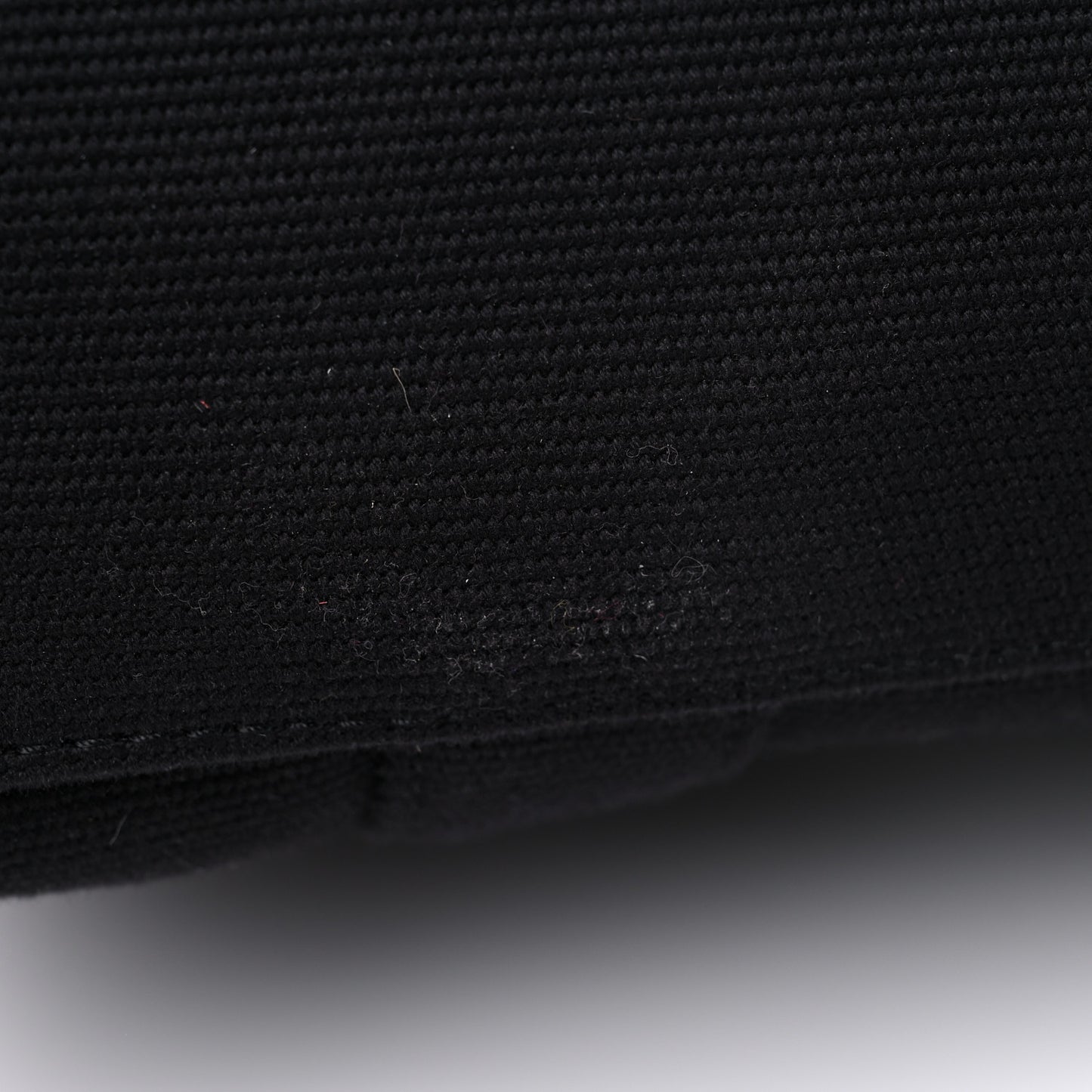 Jacquard Medium The Tote Bag Black