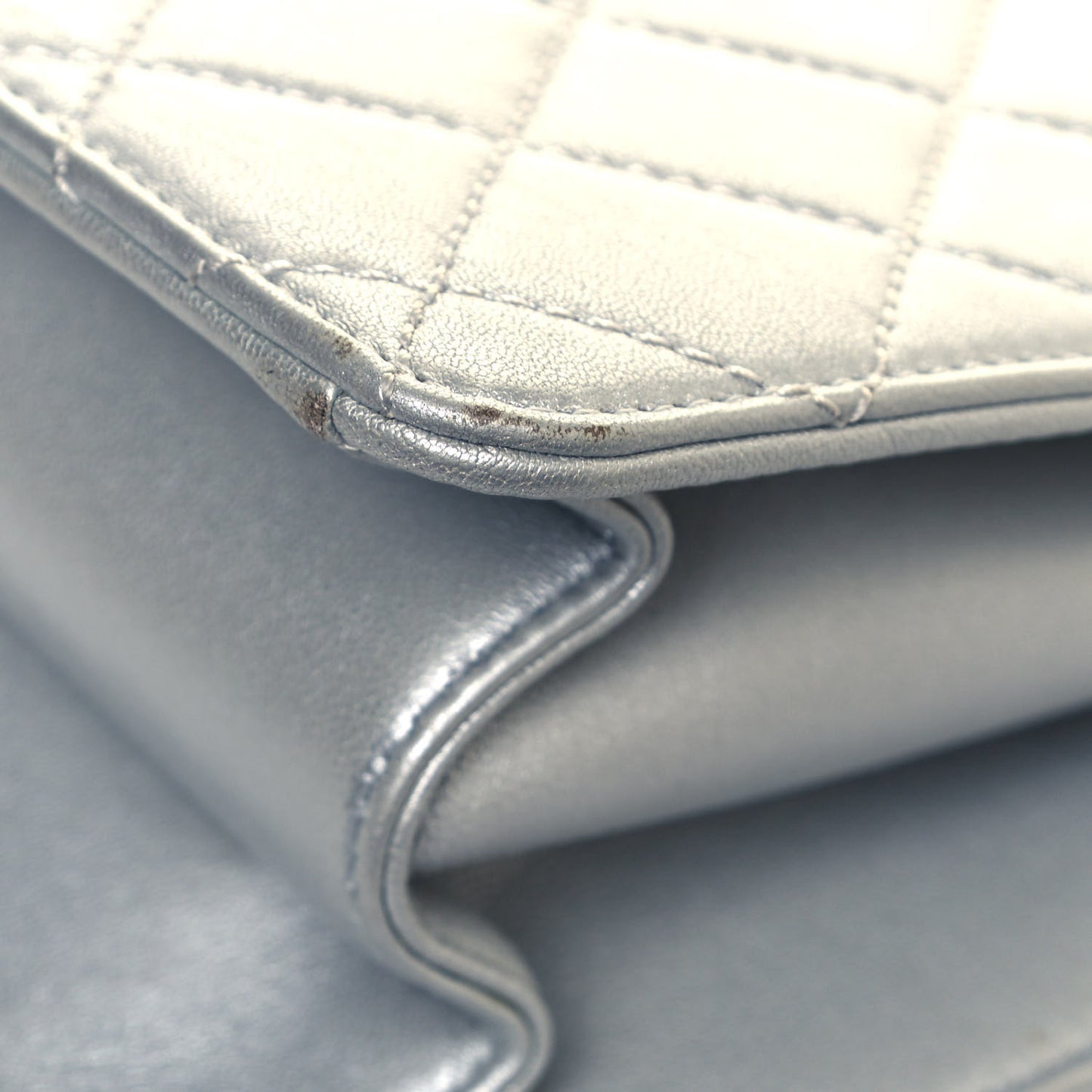 Metallic Sheepskin Quilted Beauty Lock Flap Silver