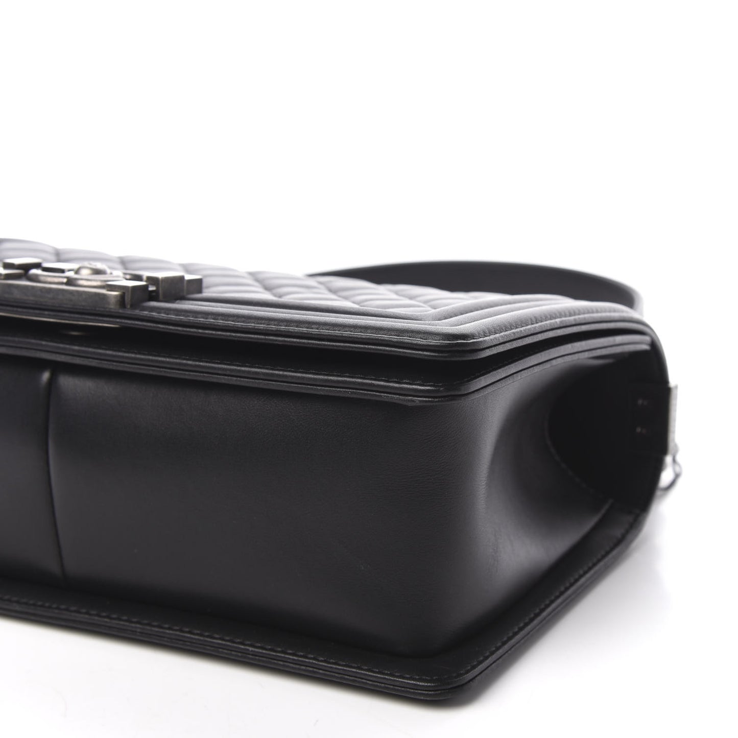 Calfskin Quilted Medium Boy Flap Black