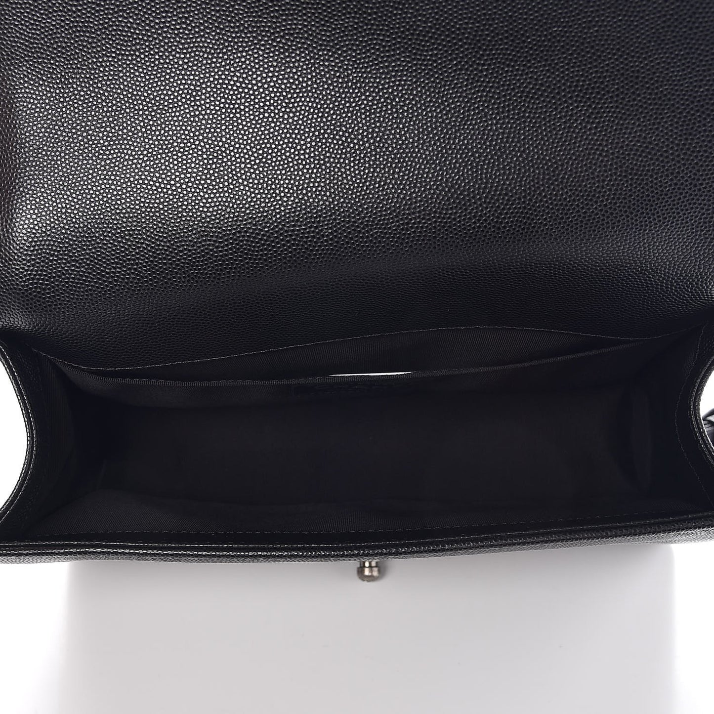 Caviar Quilted Medium Boy Flap Black