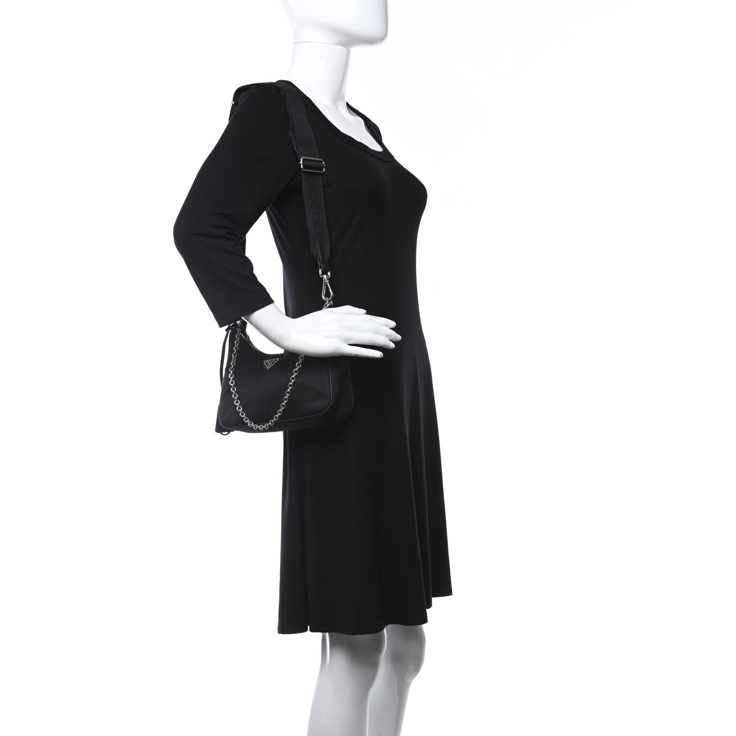 Prada Nylon Re-Edition 2005 Shoulder Bag Black 2 of 14