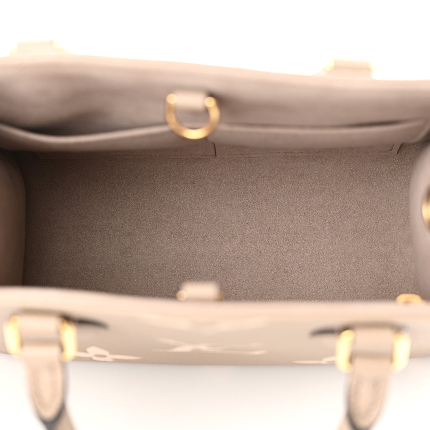 Empreinte Monogram Giant Onthego PM Tourterelle Creme