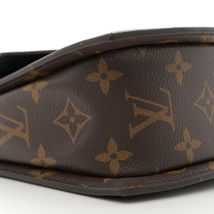 Louis Vuitton Reverse Monogram Tilsitt 8 of 9