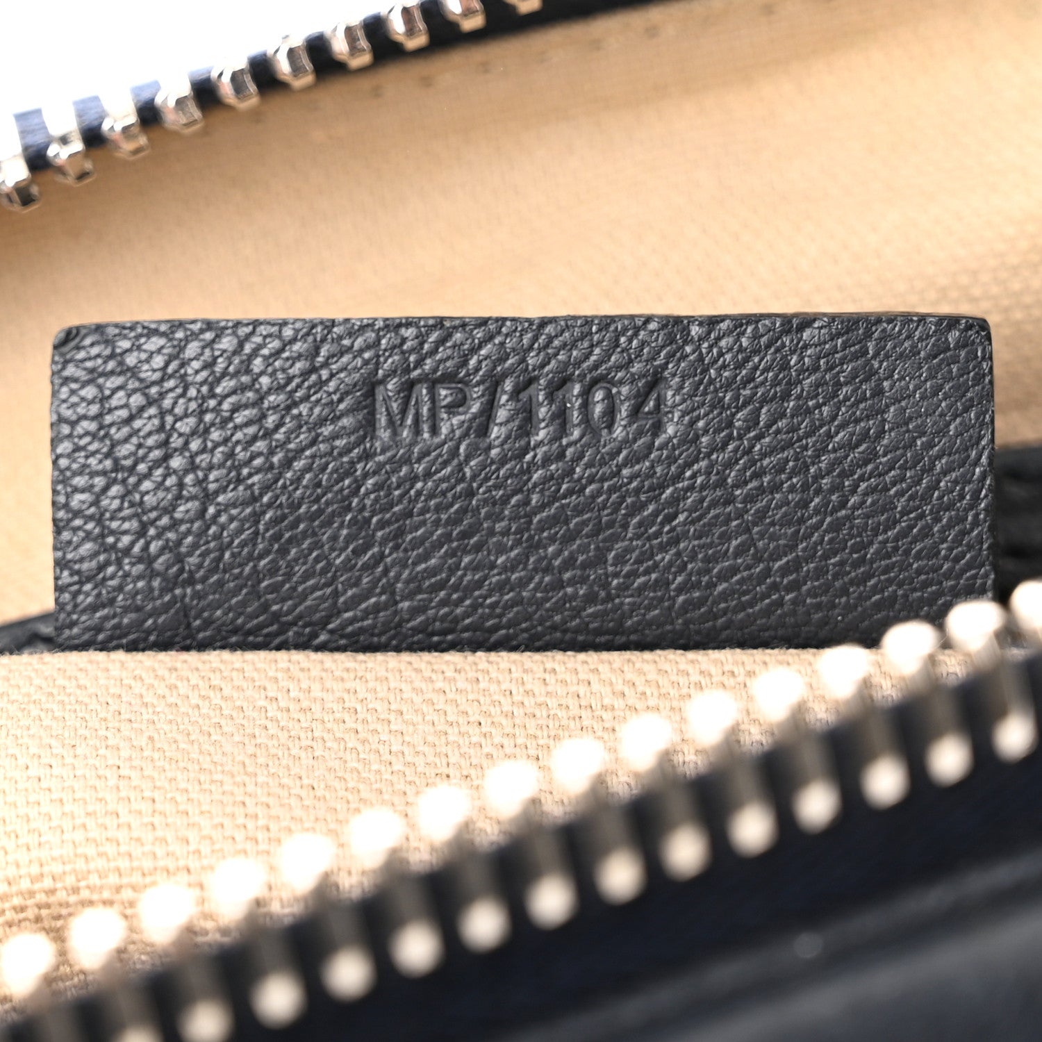 Givenchy Sugar Goatskin Medium Antigona Navy 7 of 15